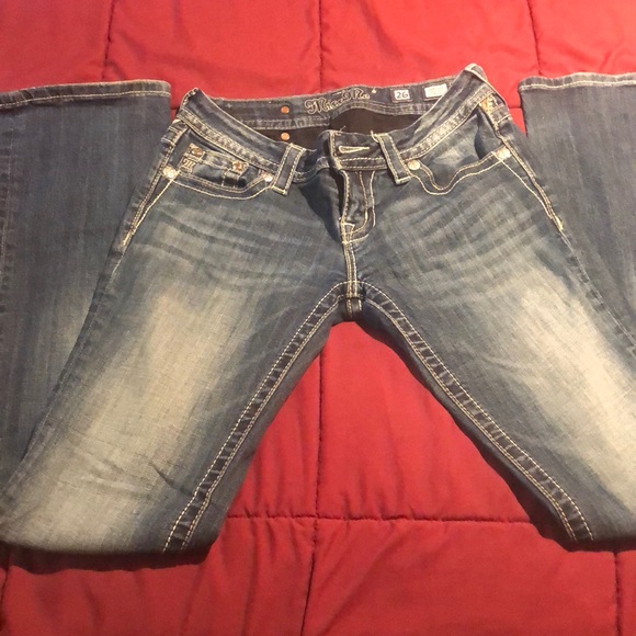 Miss Me Jeans from Buckle - Picture 4 of 5